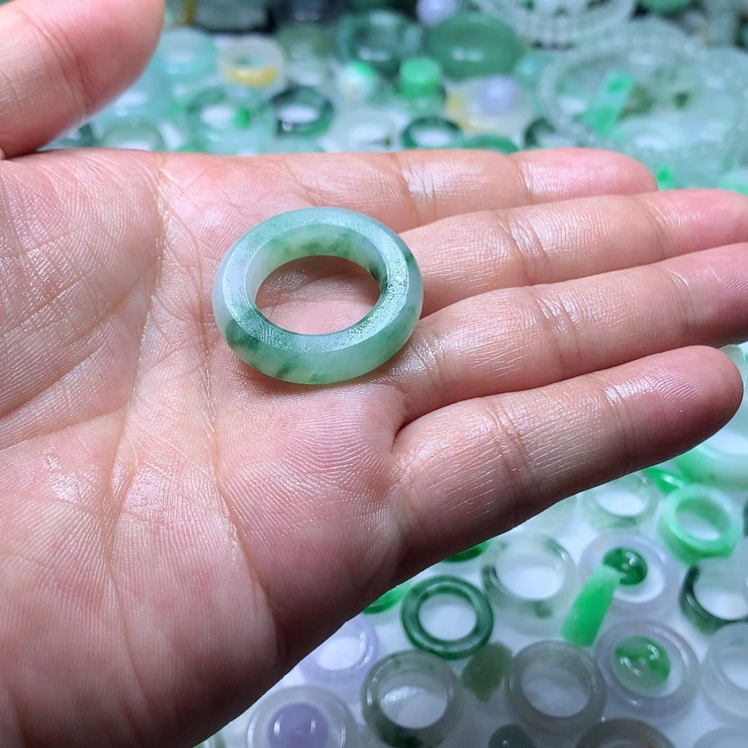 定制翡翠未镶嵌@**%