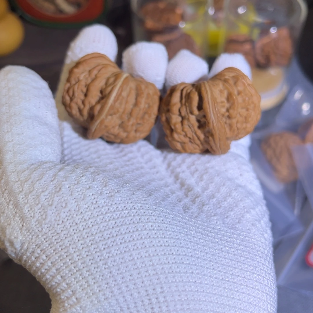 不***郎文玩核桃吊坠拱桥楼