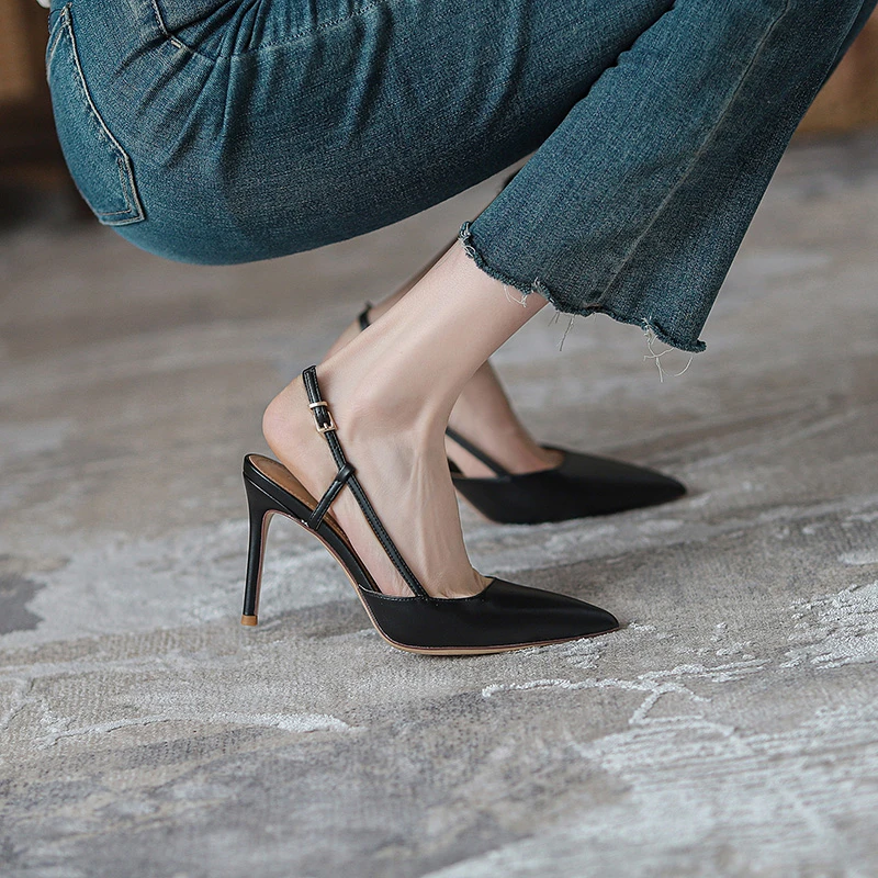 飞燕女鞋2025春夏新款法式包头单鞋配裙子尖头后绊带黑色细高跟鞋