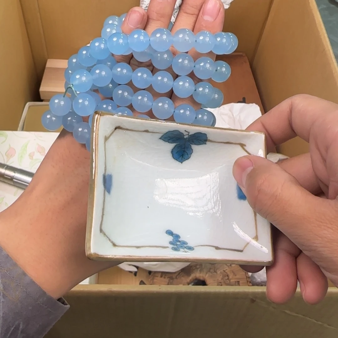 陶瓷孤品单件车里拍的