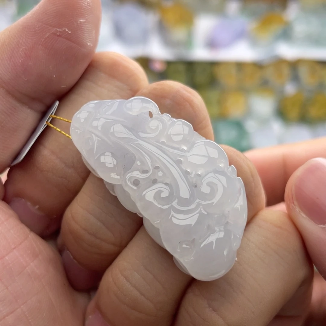 翡翠未镶嵌颈饰貔貅17