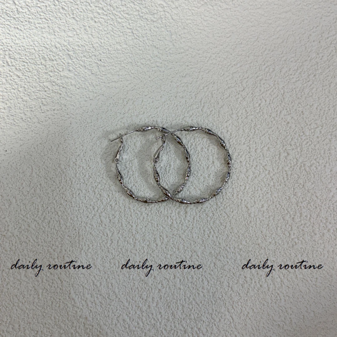 合金耳饰 【设计款】【新品】韩系高级感豆豆耳圈INS风