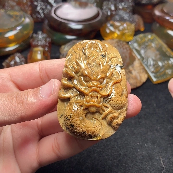 琥珀未镶嵌裸石122