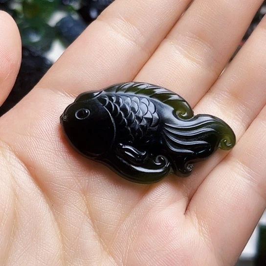 G****蛇纹石玉未镶嵌颈饰