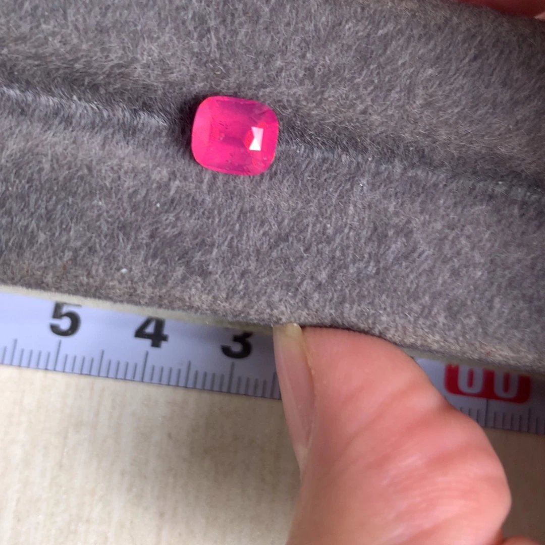 尖晶石裸石2.08 无烧 莲花 马哼盖