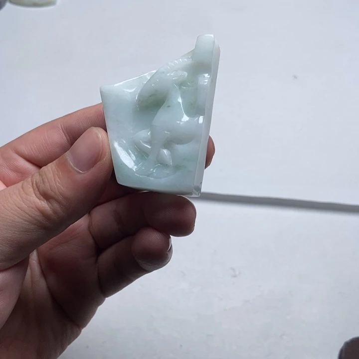 翡翠未镶嵌颈饰羊牌8