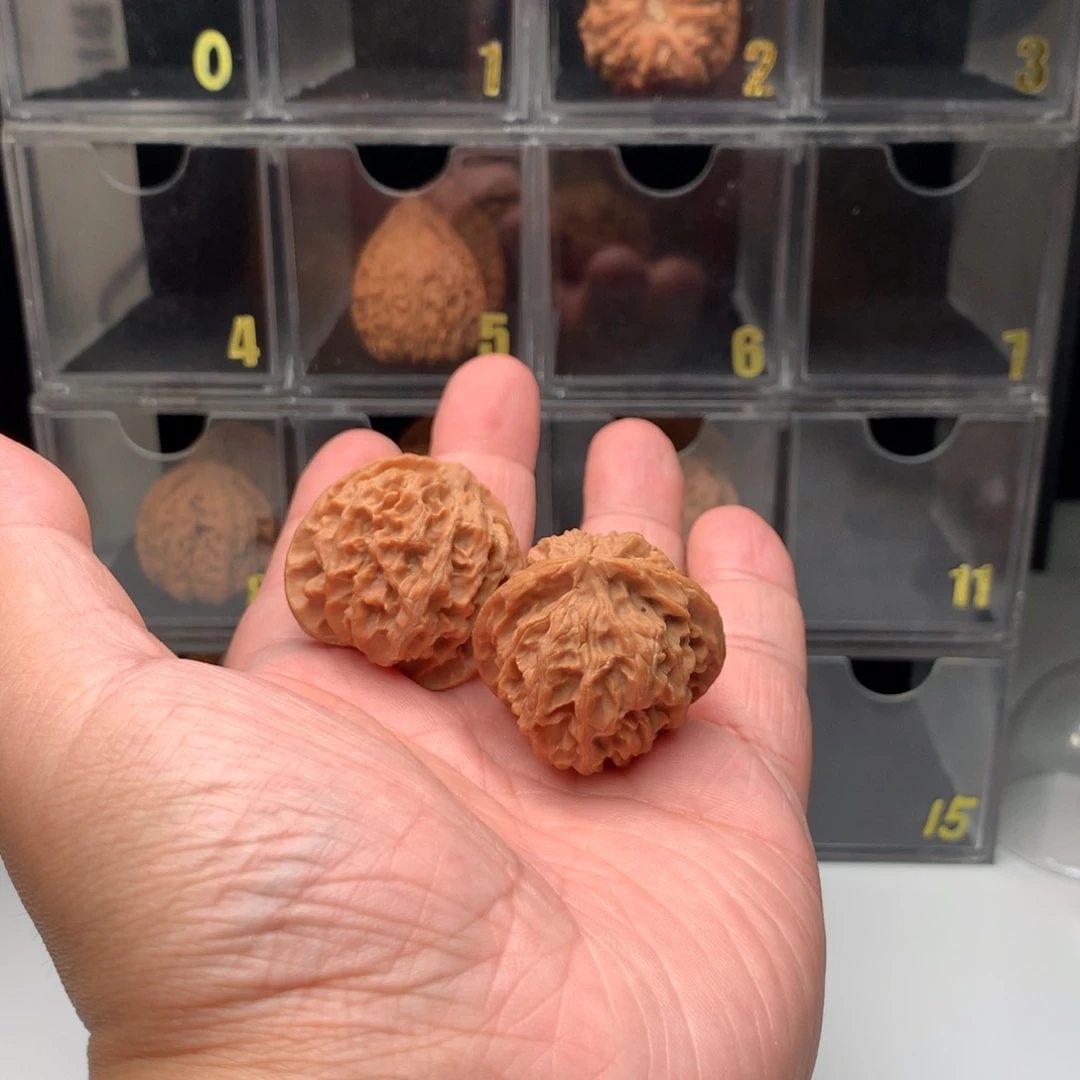 大***脚吊坠桃核文玩核桃123566556