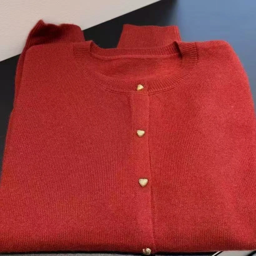 订单款#小金扣红色圆领羊毛针织开衫 百搭衬肤色