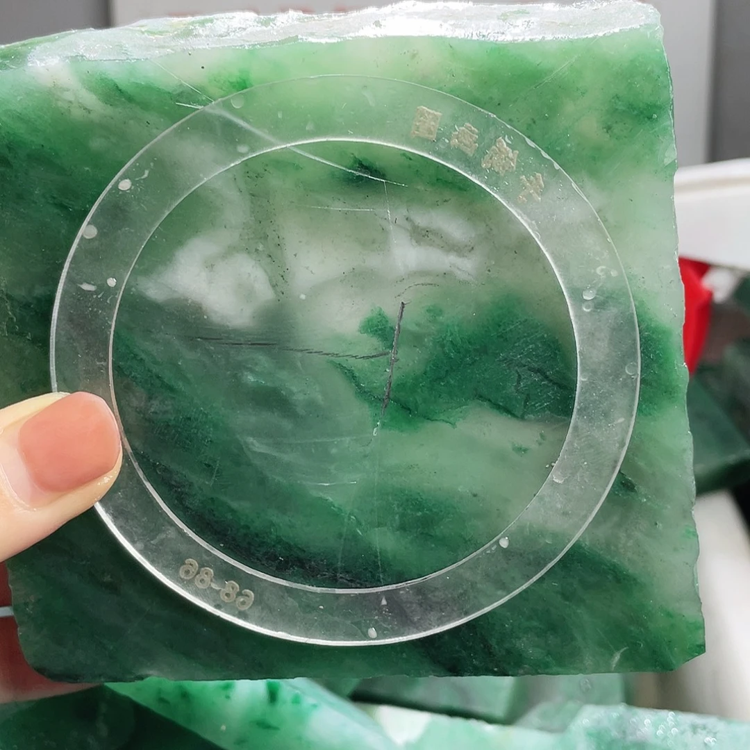 老***好定制石英质玉（非洲翠）