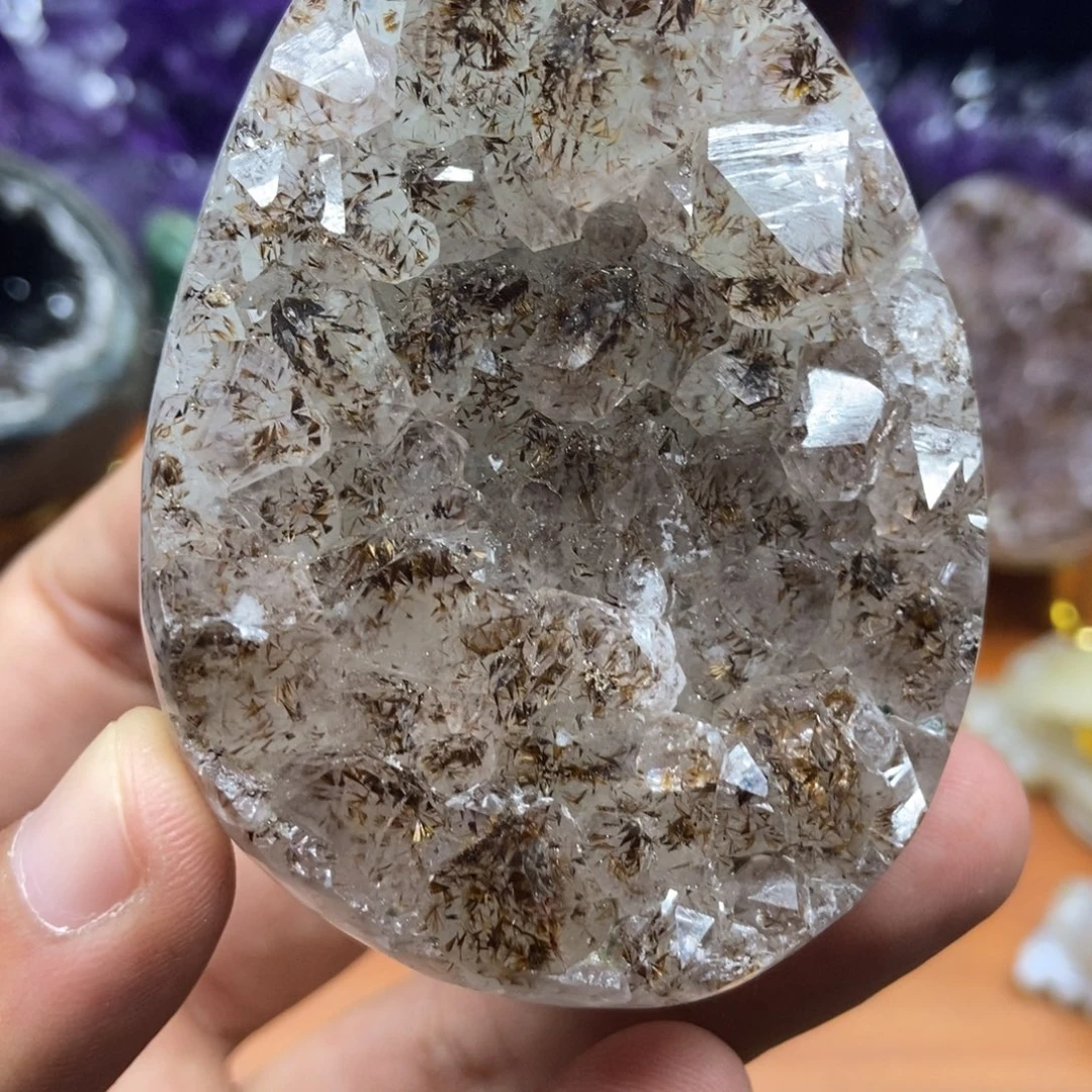 未镶嵌水晶大型摆件（非配饰）