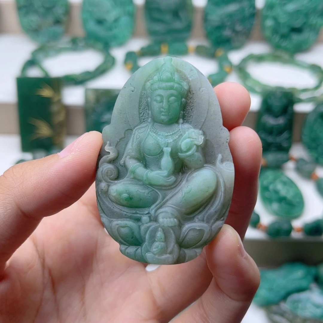 独山玉未镶嵌挂件