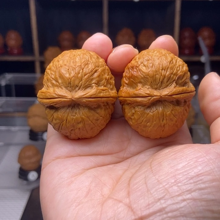 今***悔文玩核桃吊坠66至尊元宝