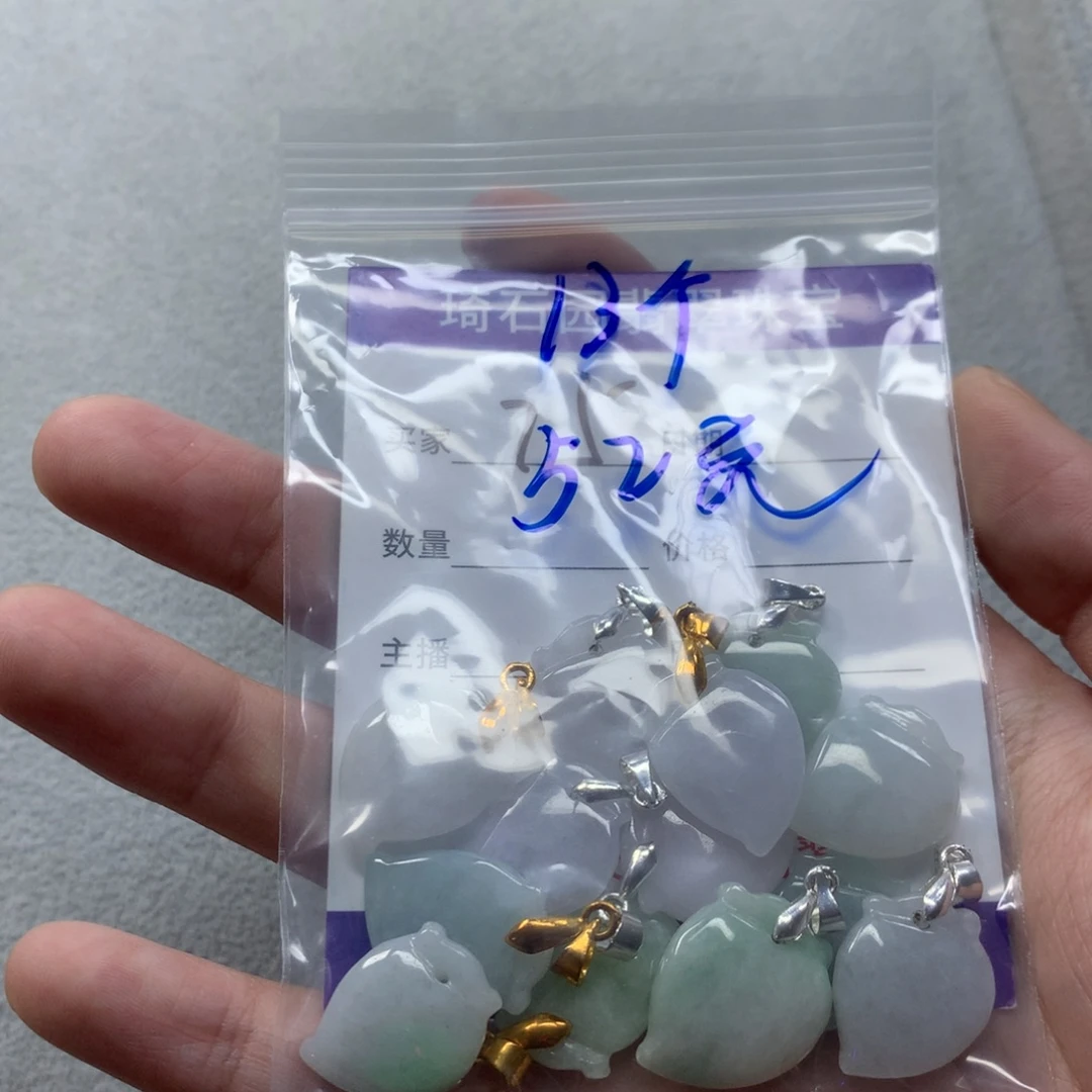 睡***孩翡翠未镶嵌颈饰缅甸A货翡翠