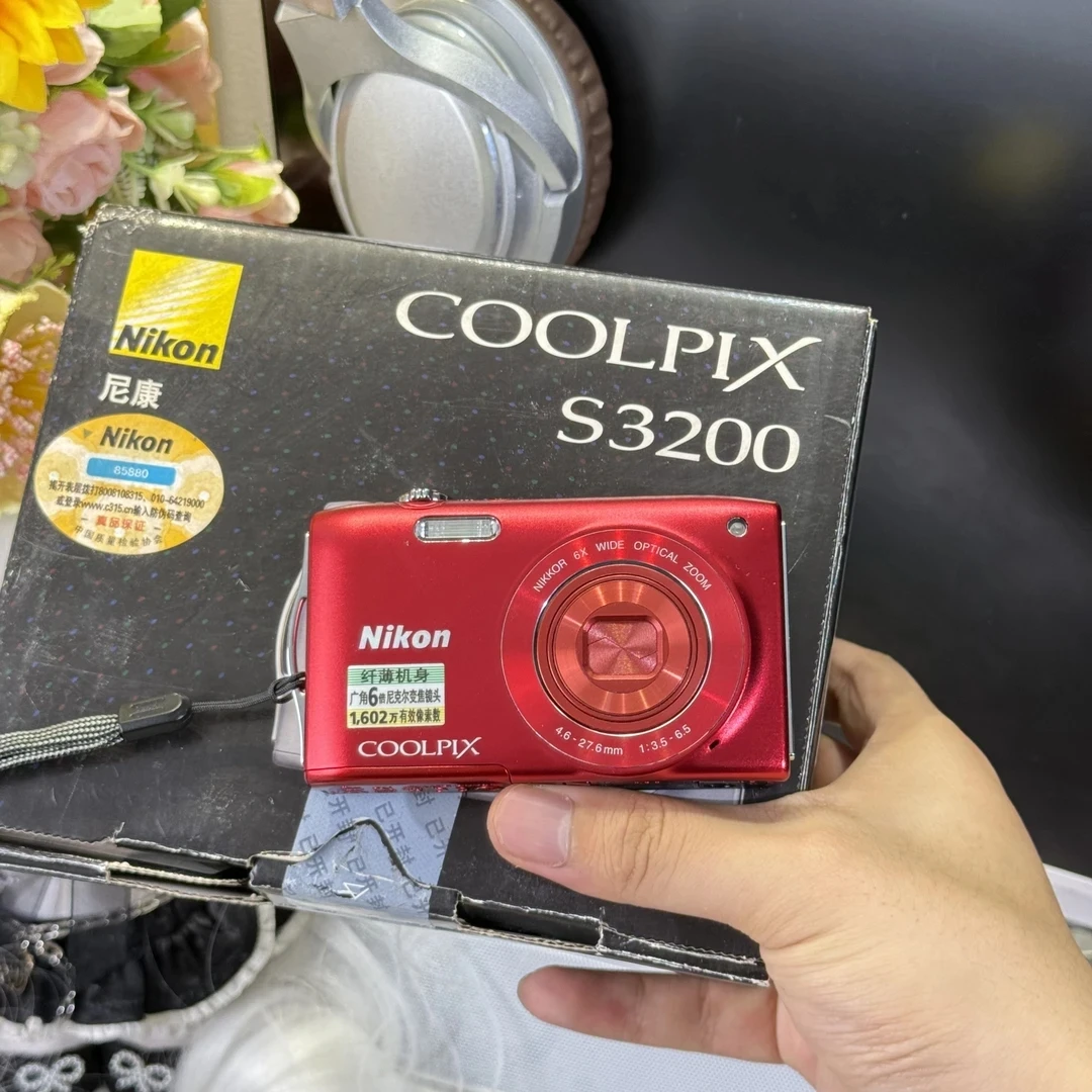 9新 Nikon/尼康 尼康s3200箱说齐全1600万像素滤镜多带配件