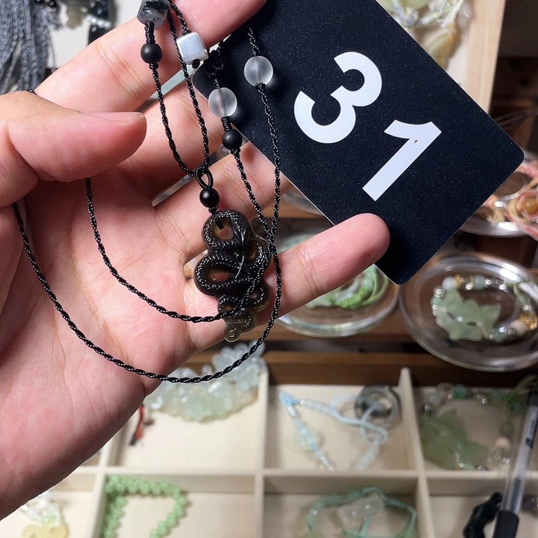 蛇纹石玉合金颈饰
