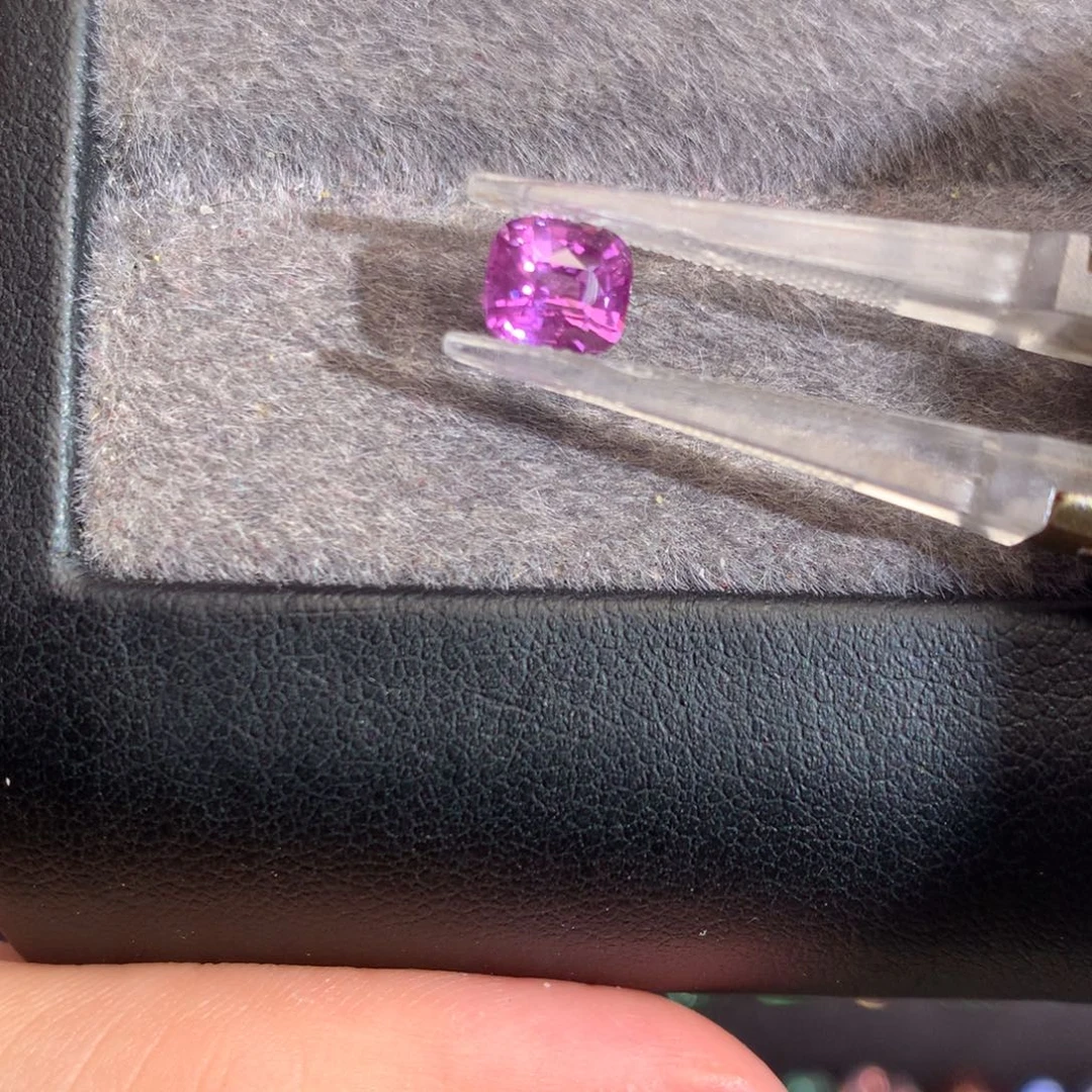 蓝宝石裸石1.08ct