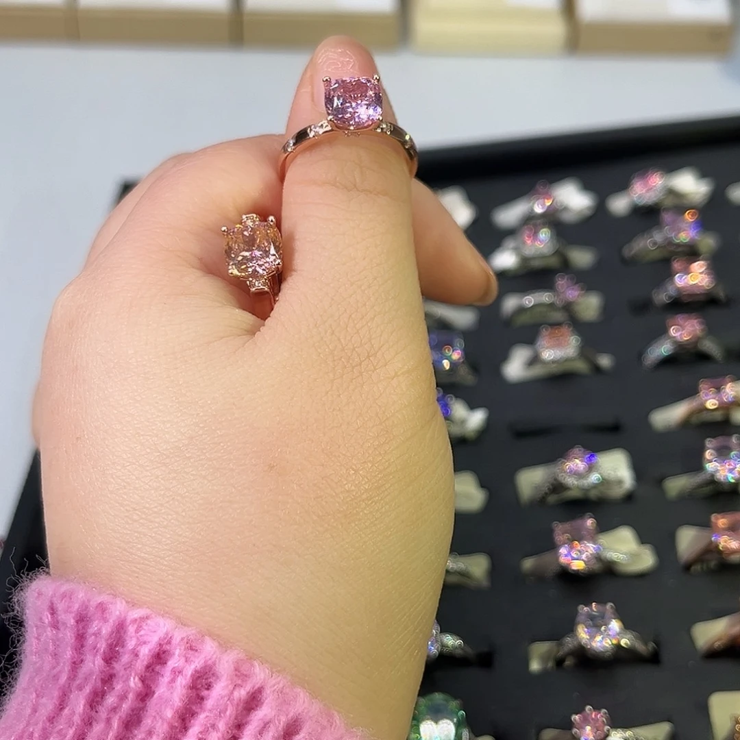 莫桑石非金属B K枚四爪皇冠方枕-10（换恰色）