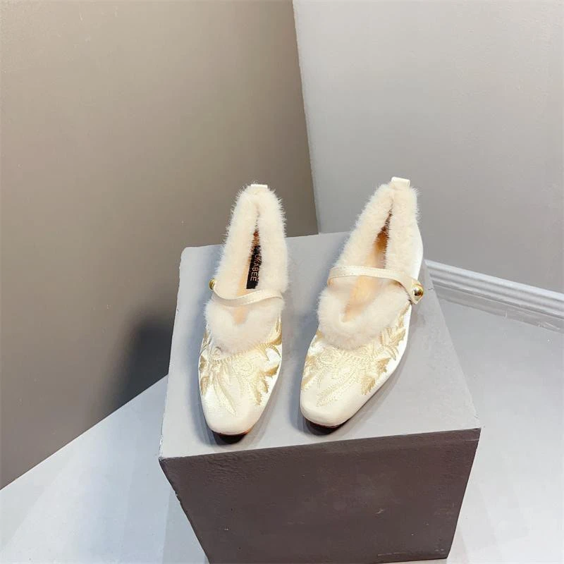 新中式国风时尚保暖加绒软底豆豆鞋2025秋冬季复古刺绣花毛毛单鞋