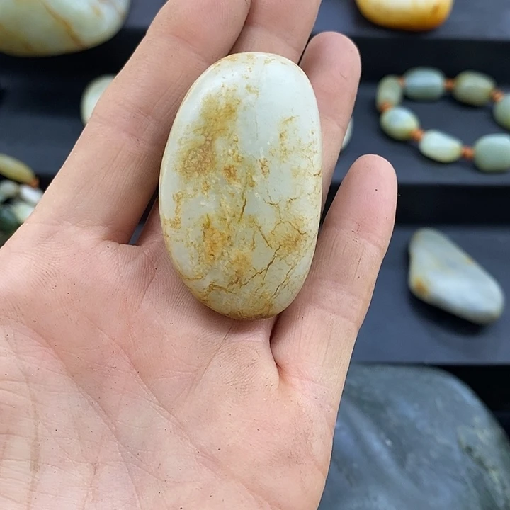 和田玉（糖玉）未镶嵌挂件