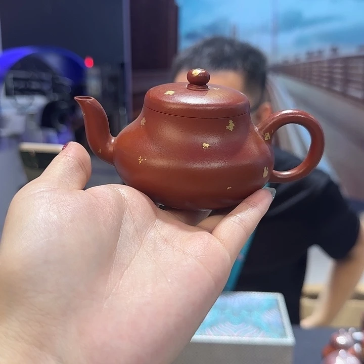 紫砂茶杯朱泥洒金君德 150CC