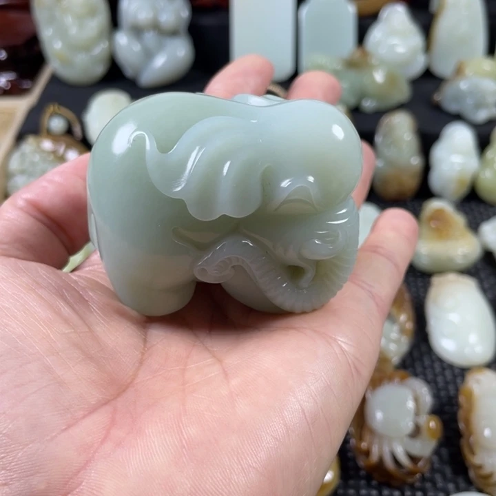 和田玉（糖玉）未镶嵌挂件