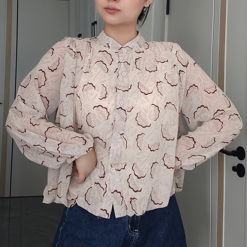 春季时尚洋气爆款宽松遮肚藏肉长袖上衣女高级感小众减龄印花衬衫