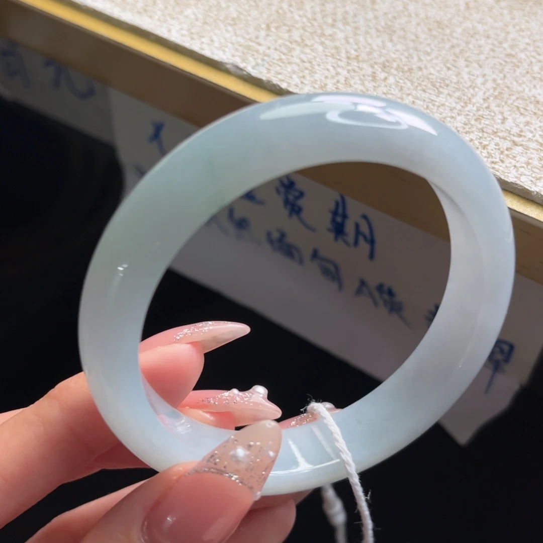 翡翠未镶嵌手镯手镯
