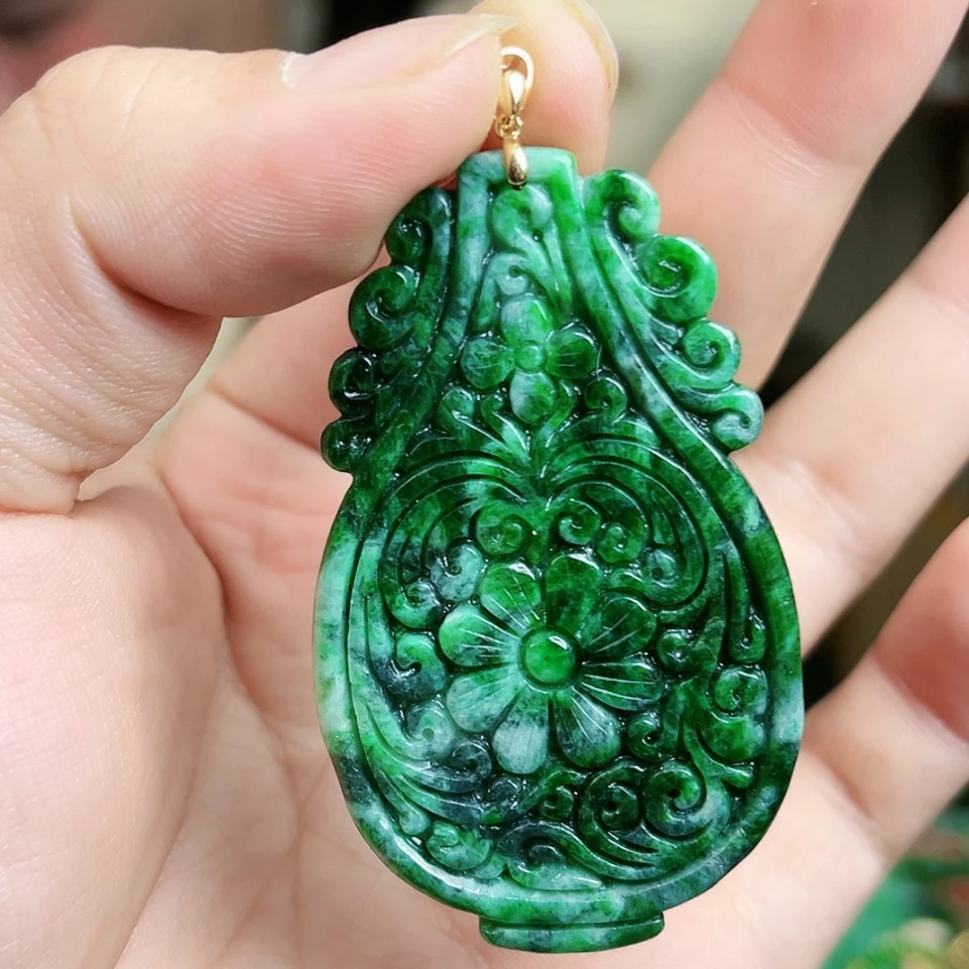 翡翠颈饰18K金镶嵌吊坠