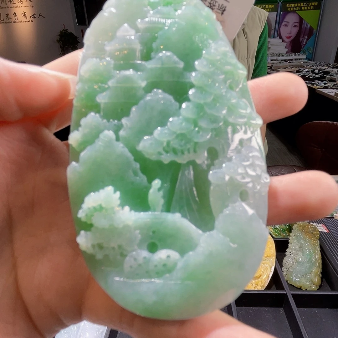 颈饰未镶嵌翡翠翡翠