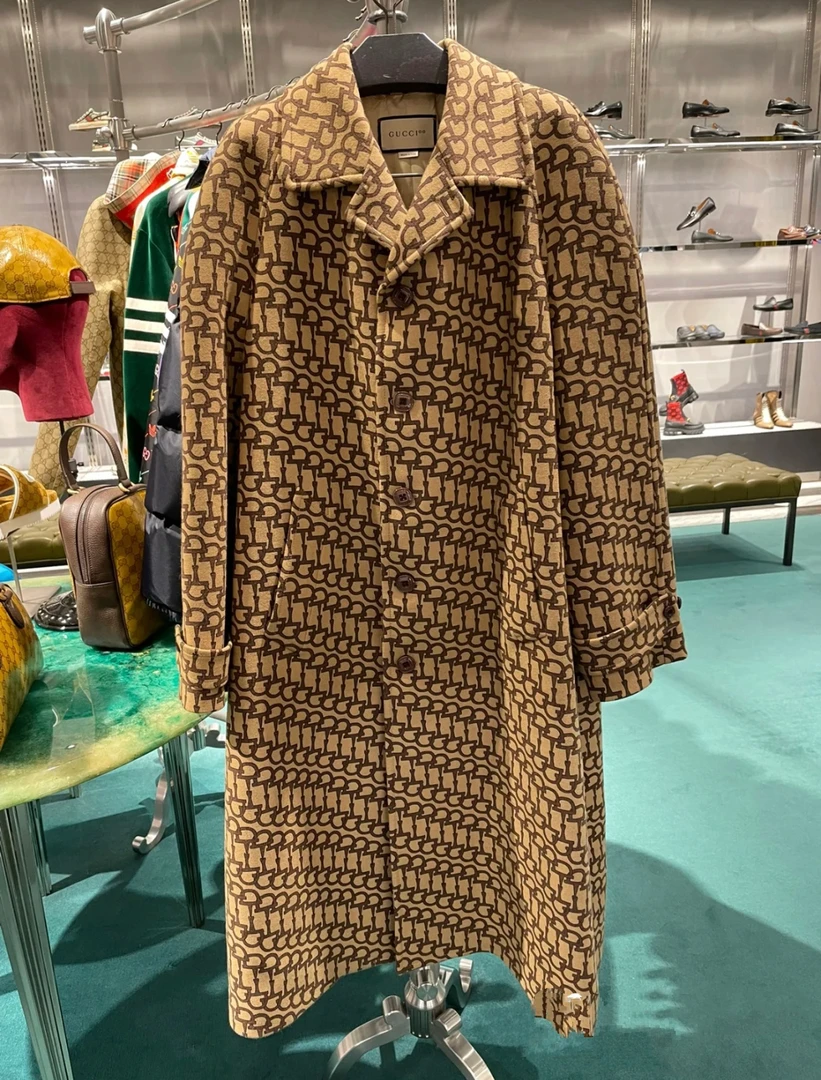 全新未使用 GUCCI/古驰 AA一四四八 骆驼毛 满印马衔扣大衣50码