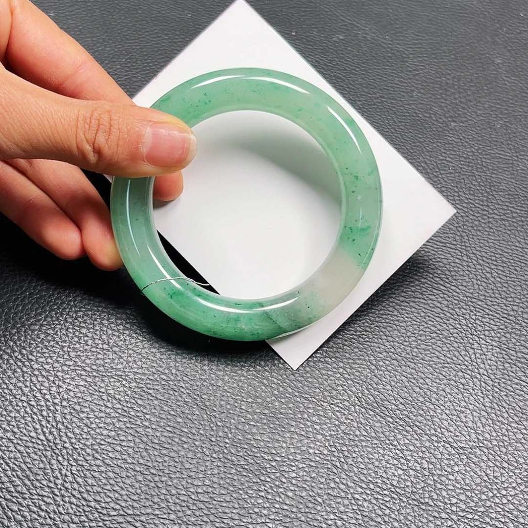 石英质玉手镯未镶嵌55-56