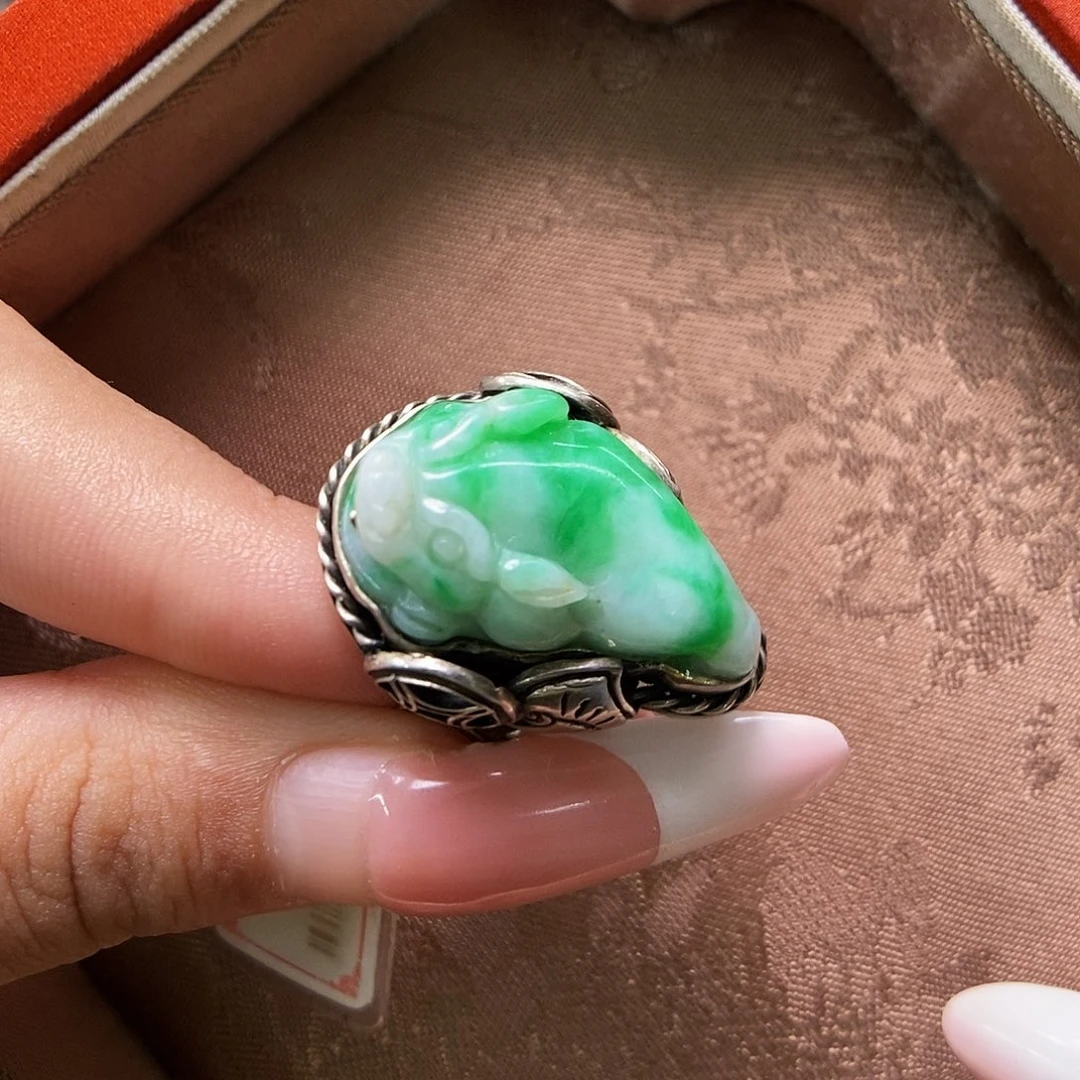 定制翡翠未镶嵌翡翠戒指