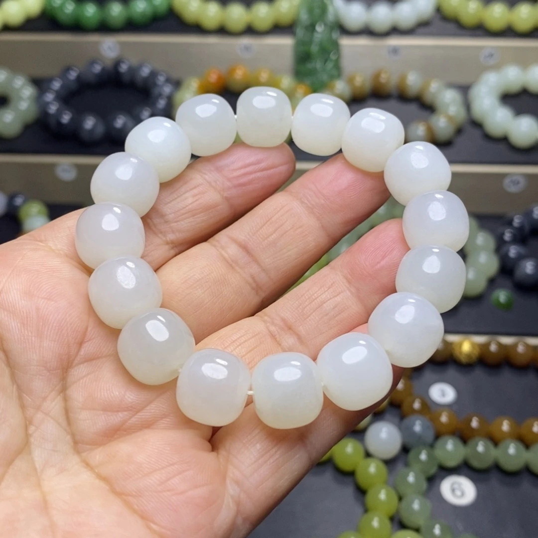 和田玉未镶嵌手串