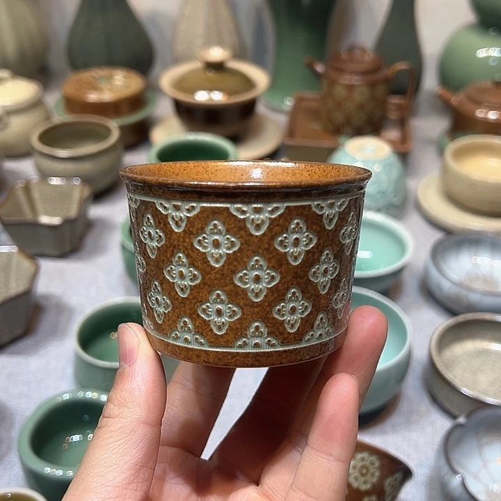 龙泉青瓷宝相花主人杯