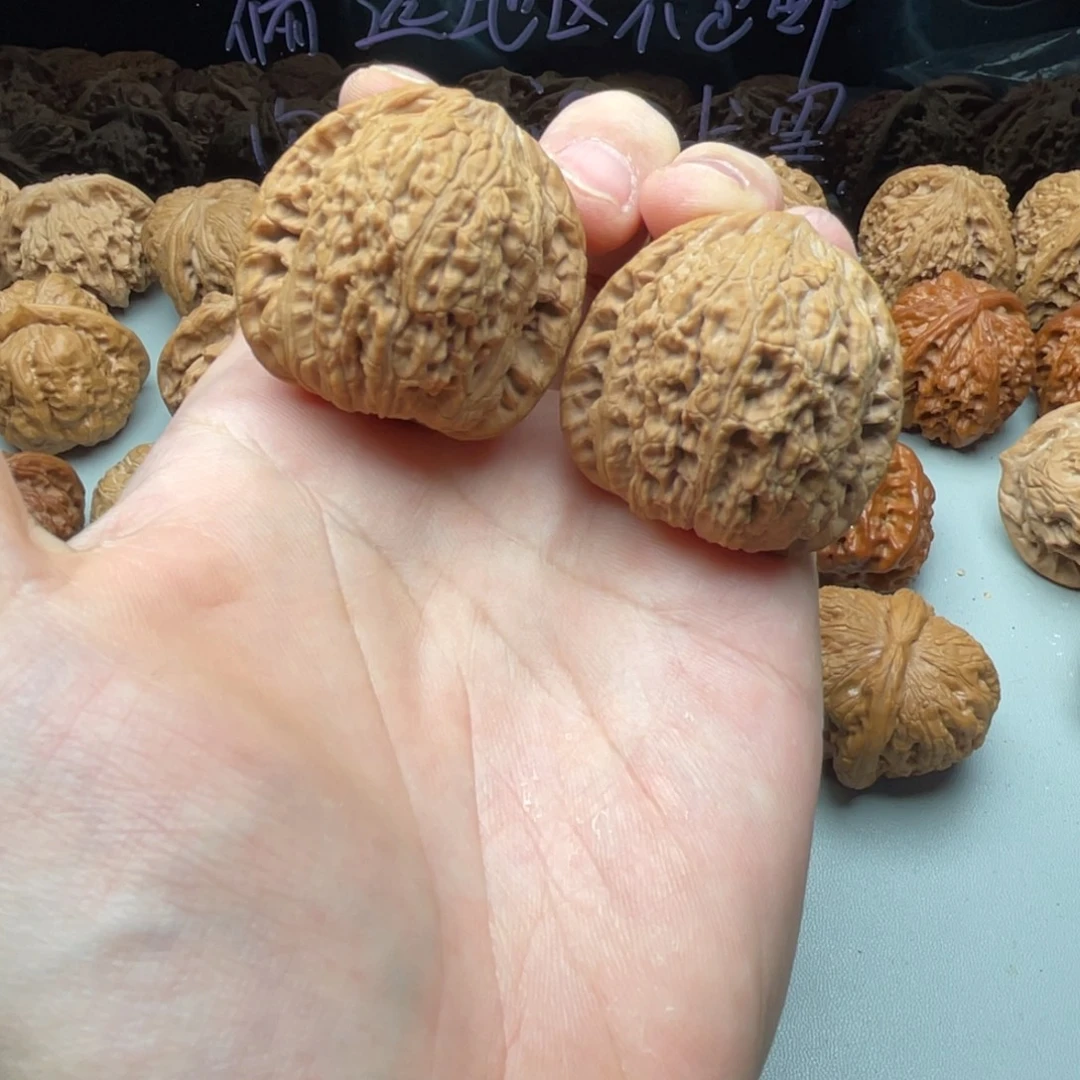 把件核桃39全品无药绣球