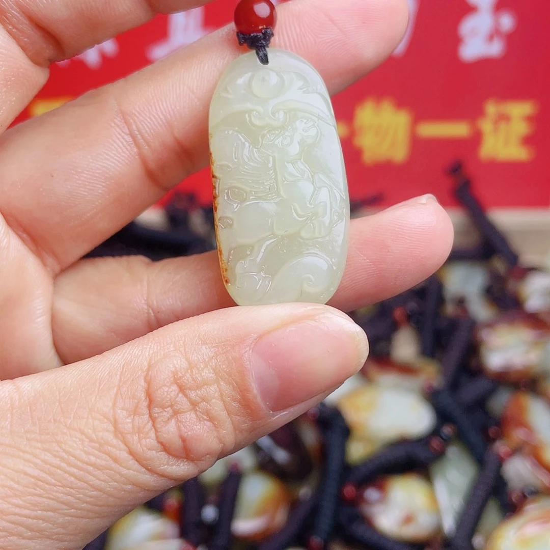 和田玉颈饰未镶嵌