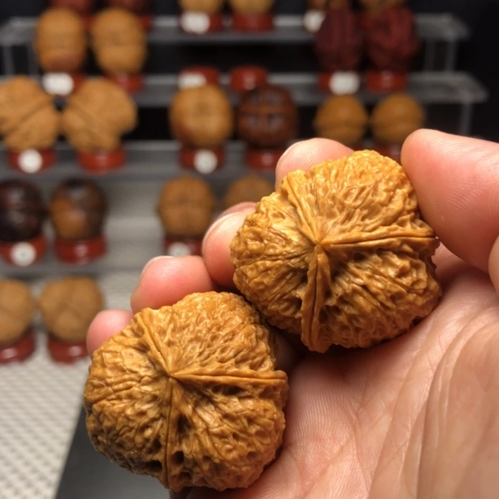 文玩核桃把件5密纹三棱