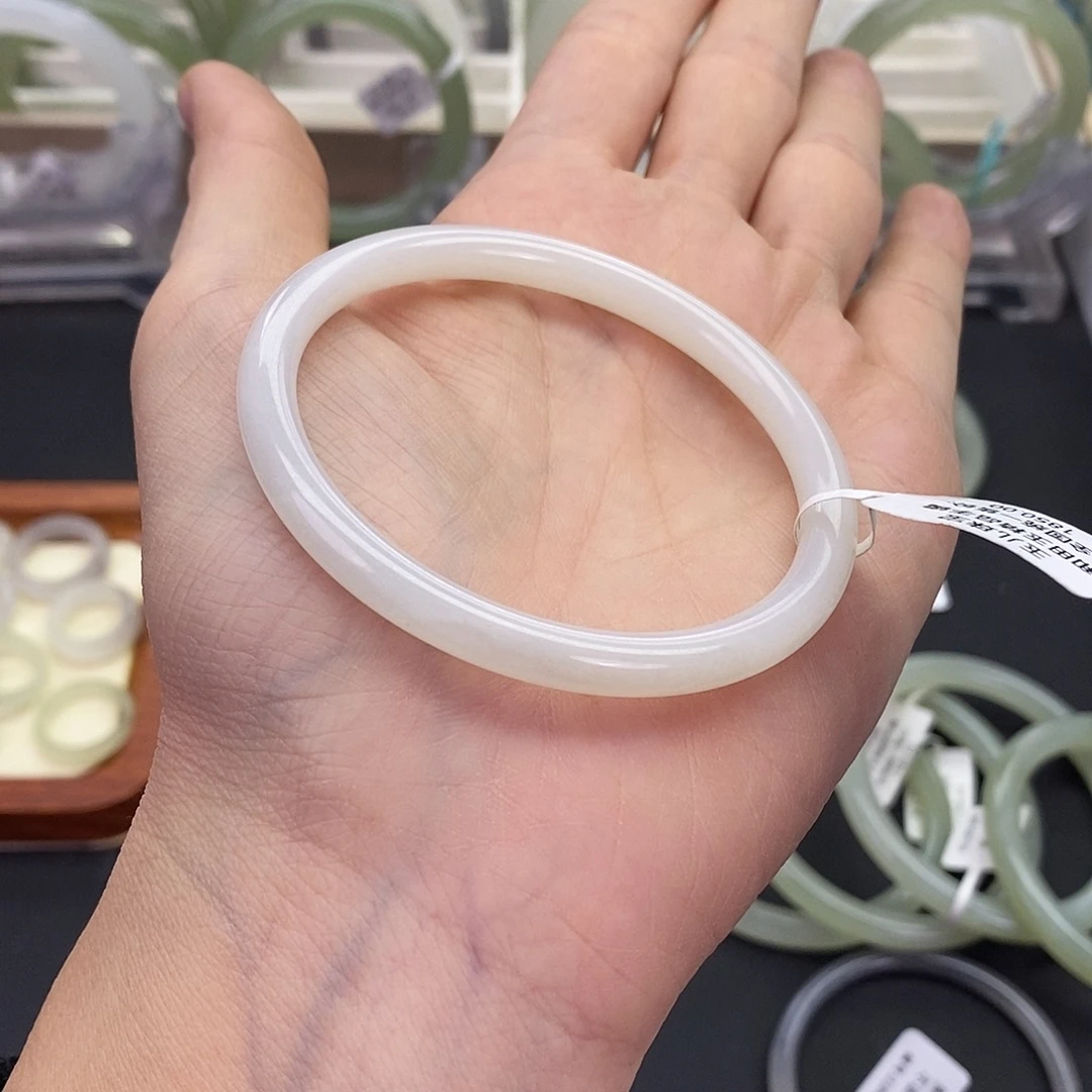 和田玉未镶嵌珠宝奇石56