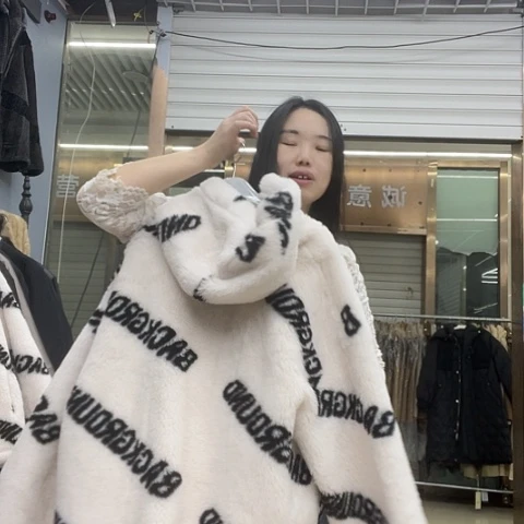好看好看一点点好看衣服