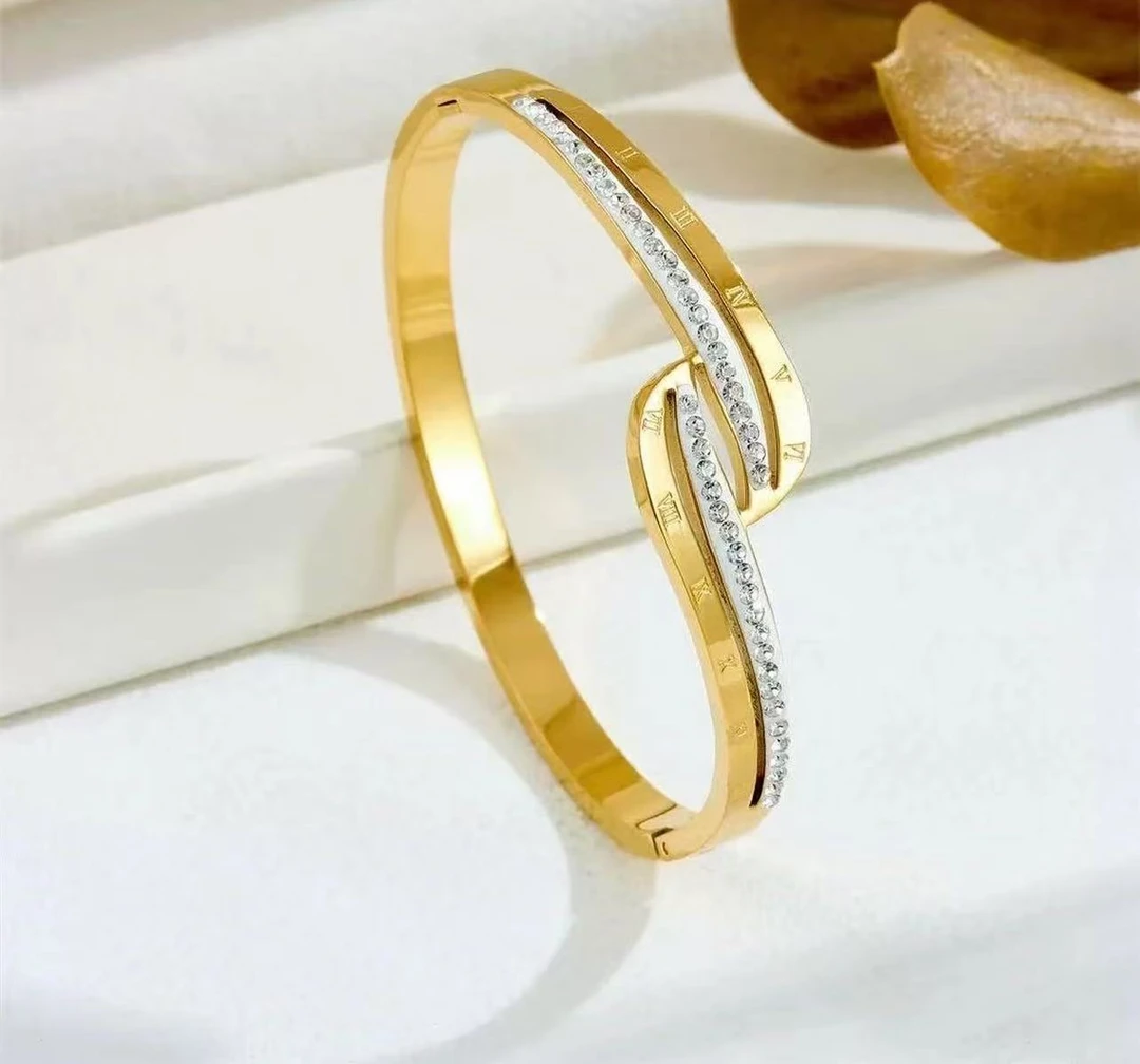 D52-景耀-简约轻奢女士手镯