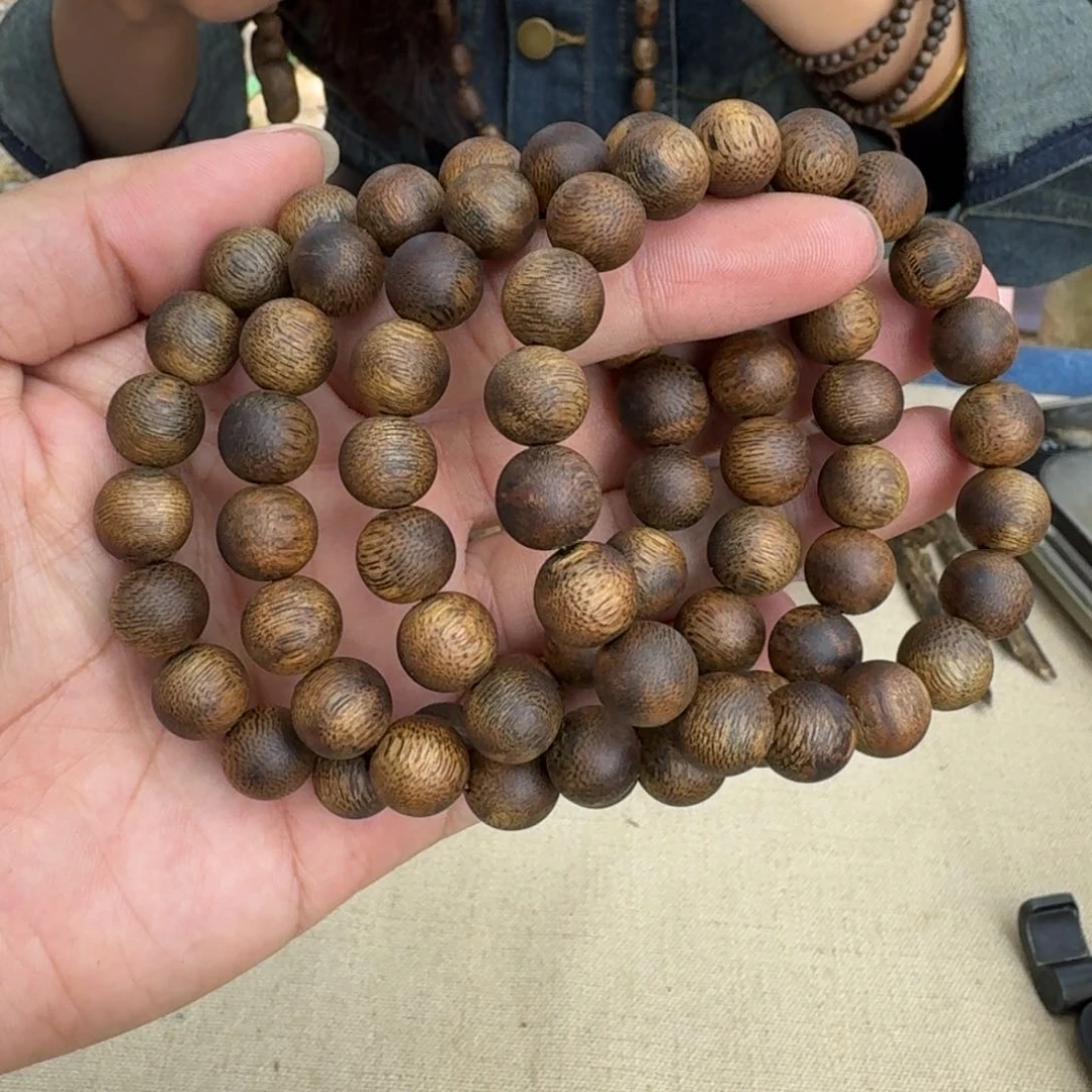 沉香手串绿奇楠沉香单圈约1.1多样性发一条