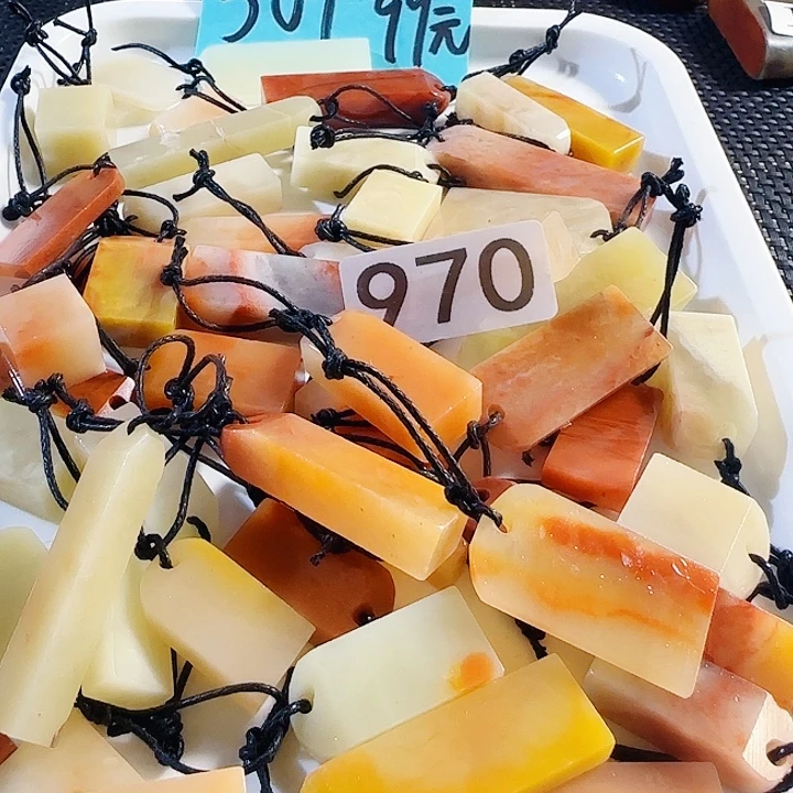 印石青田石老挝石50个扁章尺寸非常小，0.几1.几的公分
