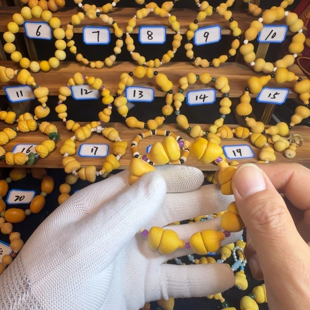 h***y手串手持葫芦钱袋