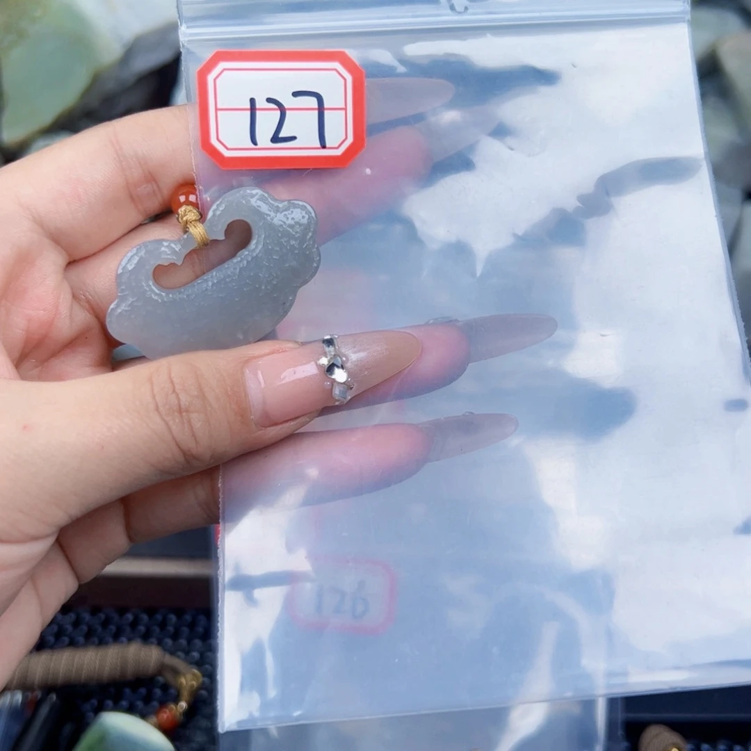 和田玉和田玉挂件未镶嵌