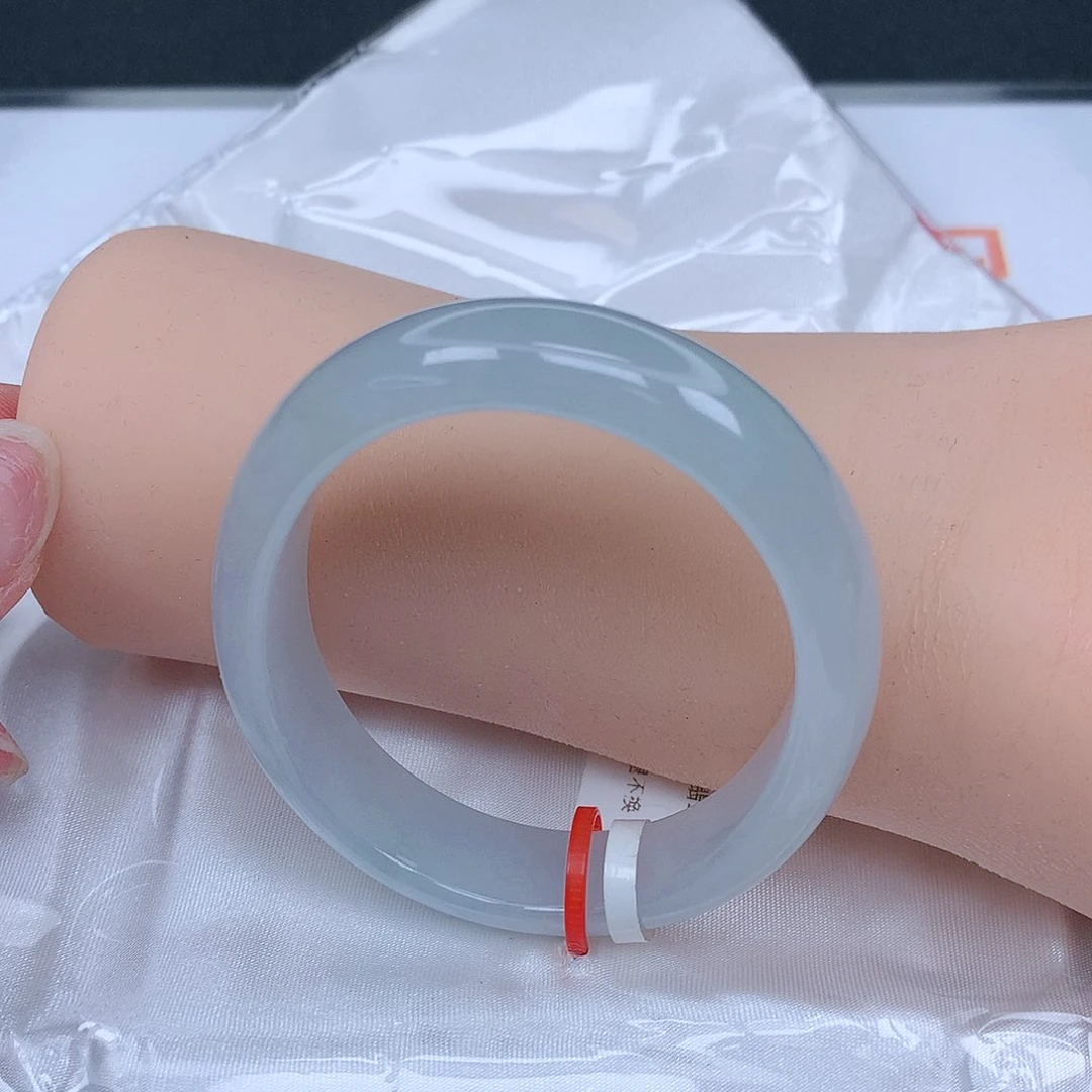 【闪购商品】翡翠手镯未镶嵌，53