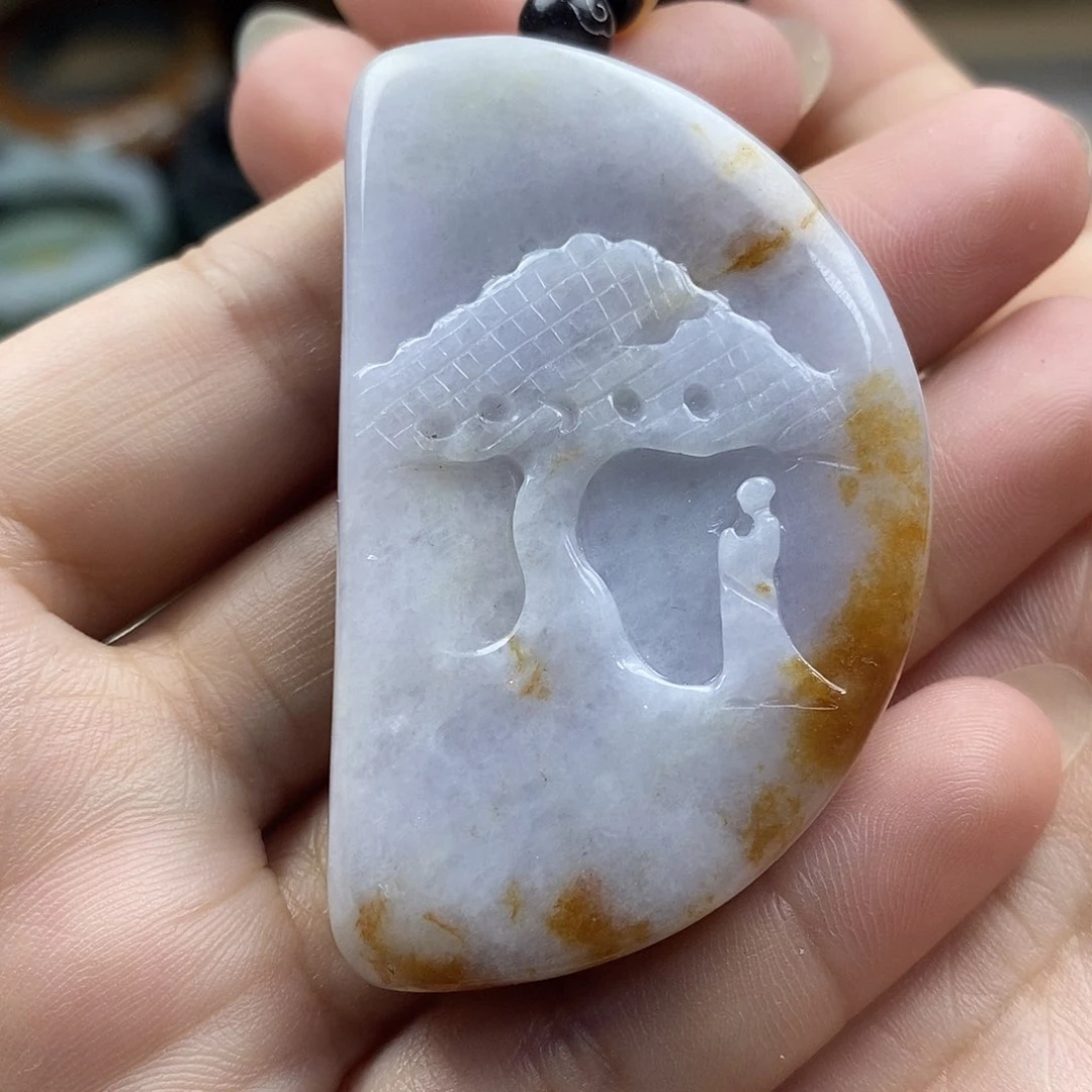 翡翠未镶嵌颈饰牌子