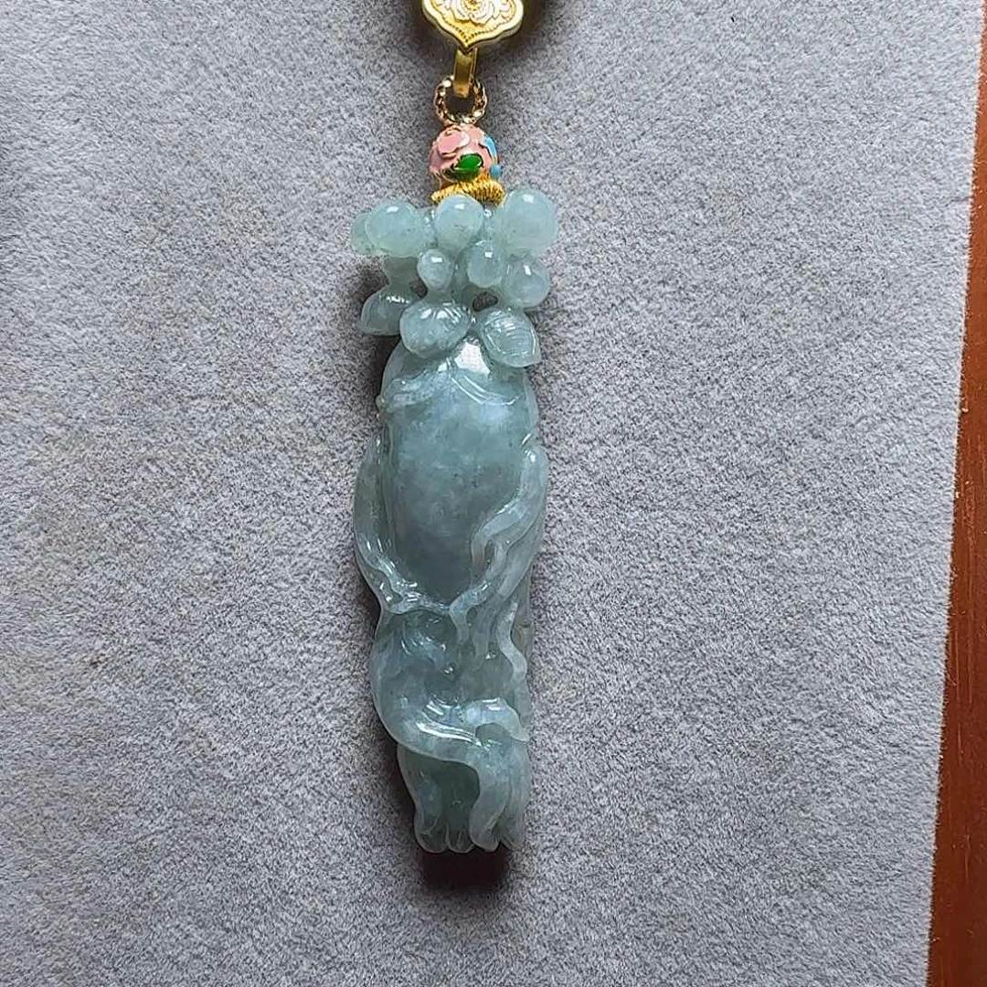 吊坠(赠链)未镶嵌翡翠