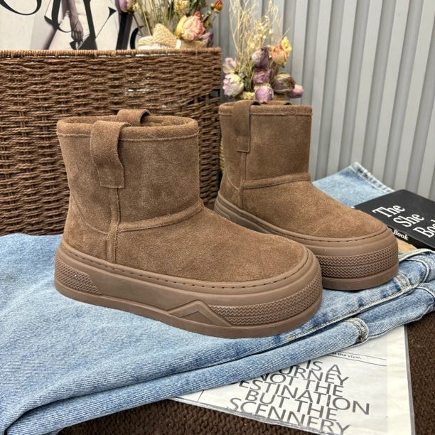 小雨家【韩版】冬季新款加绒保暖厚底防滑时尚洋气百搭短筒雪地靴