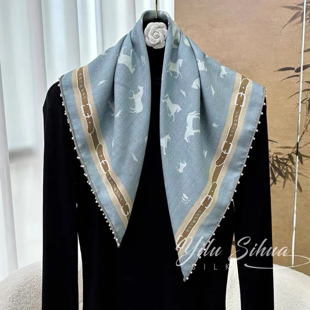 【疾风骏马】轻奢雾蓝小马钉珠款丝毛小方巾 时尚百搭 双面异色63cm