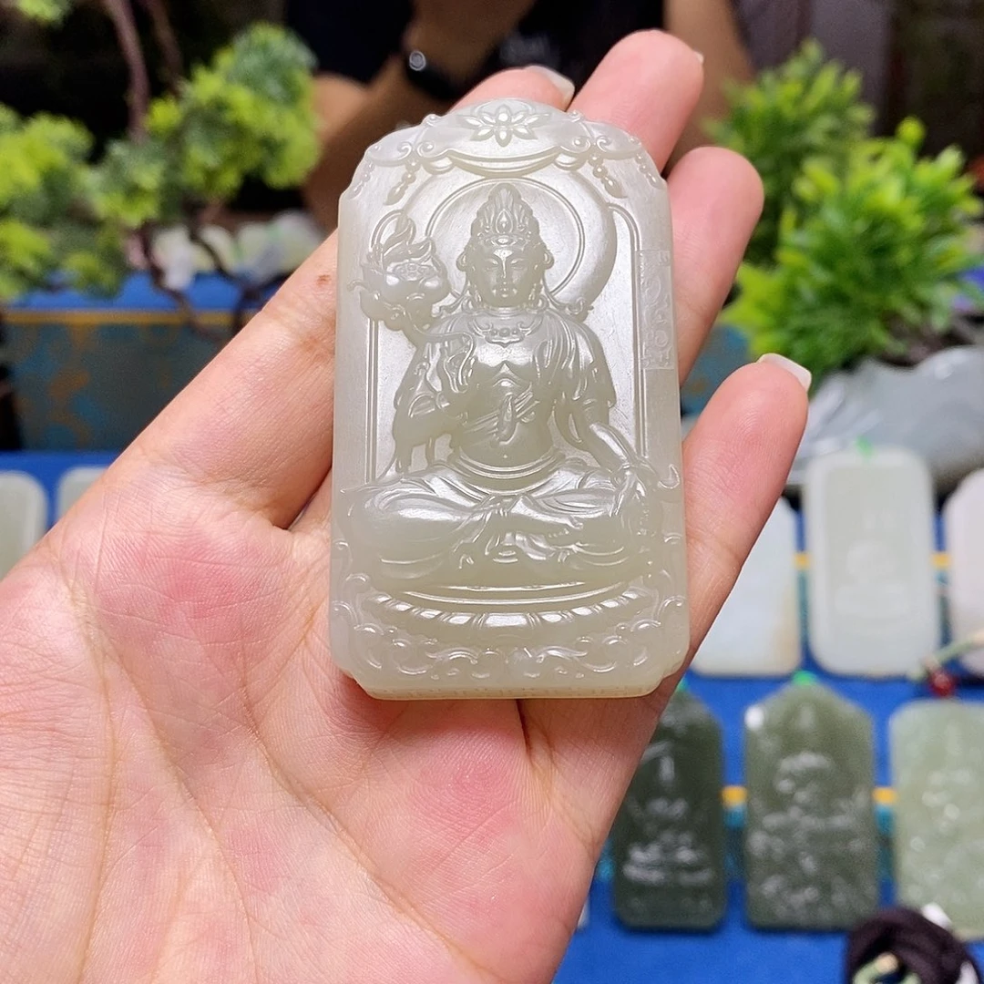【闪购商品】颈饰未镶嵌和田玉